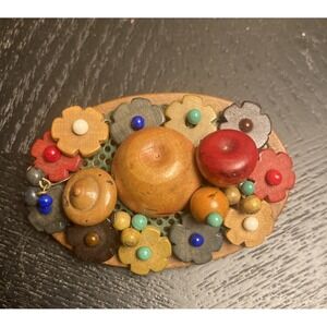 Vintage handmade Czechoslovakian wood pin brooch jewelry Fall‎ Thanksgiving